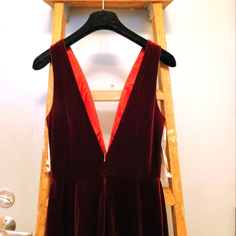 Anthropologie Jenny Yoo Deep-V Velvet Column Gown burgundy size 4 NWT 60"Length